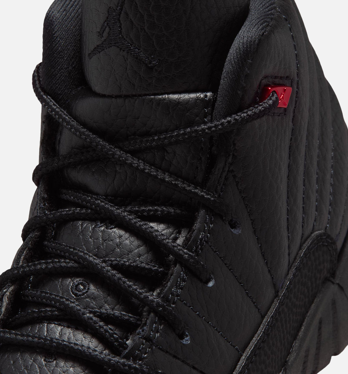 Air Jordan 12 Retro Bloodline | Preschool Lifestyle Shoe | Black/University Red