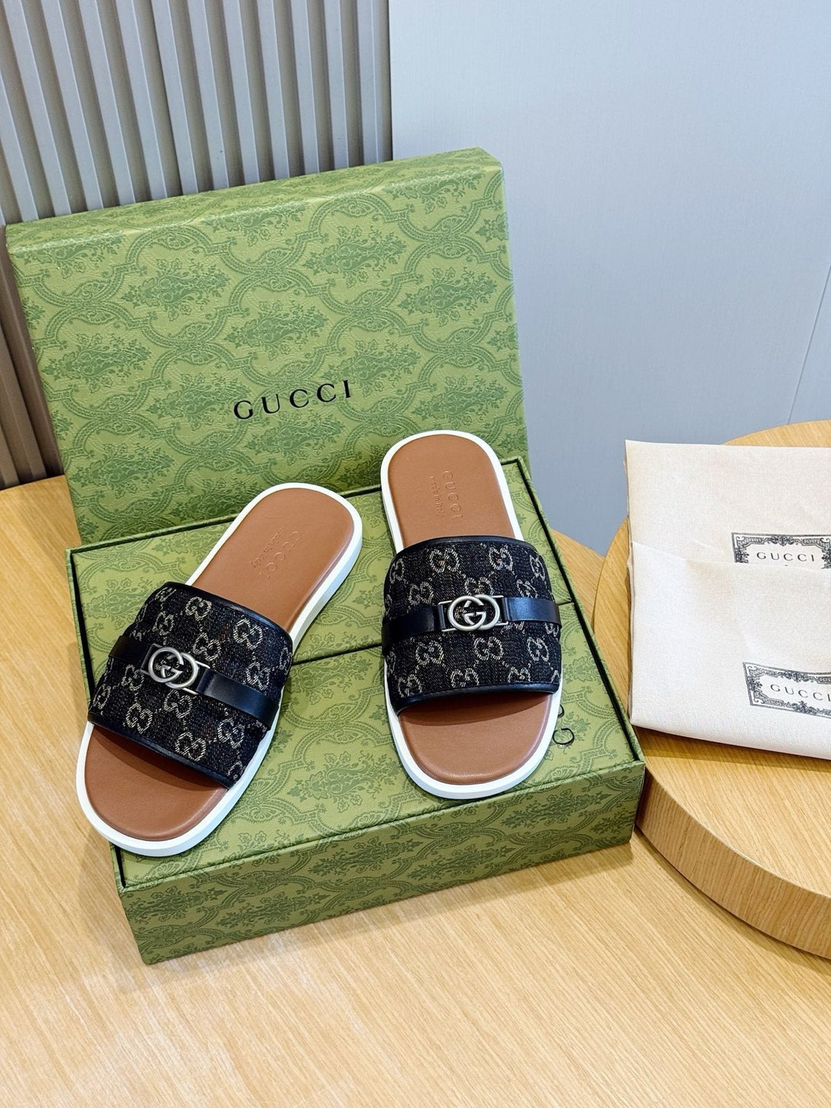 Gucci Men's Interlocking G Stripe Slide Sandals